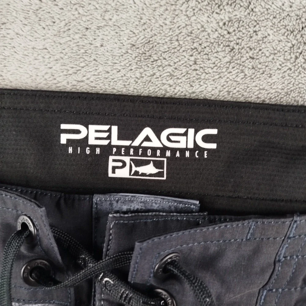 Pelagic Board Shorts Mens 34 Fishing Swim Trunks Sharkskin AOP Print Summer - Picture 3 of 11